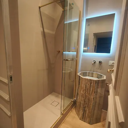 Ottoboni 2a Luxury Penthouse 아파트 *