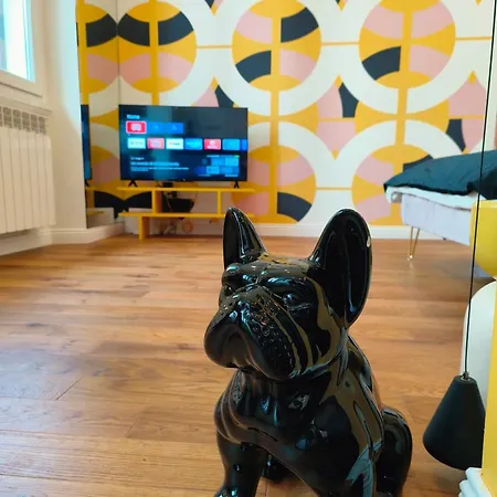 Designed 2 In Urban With Ac, Wifi And Subway 아파트 *