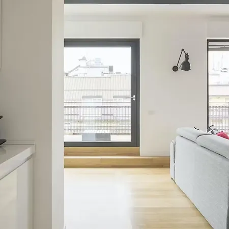 Appartement With View In 6 Perss Milaan