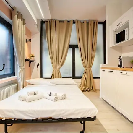 Apartment Suzzani 273 - Interno A3 *