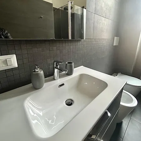 Apartment Fully Equipped Design In San Siro *