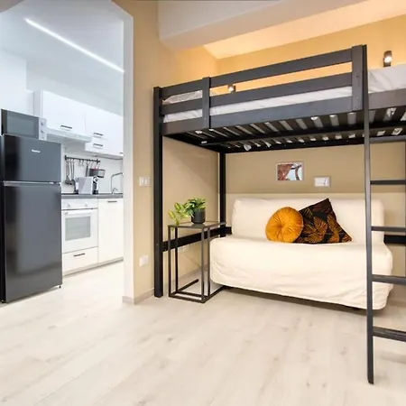 Suzzani 273 - Interno A1 * Milaan