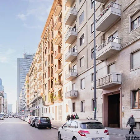 Wonderful Flat Repubblica Station Apartment Milan