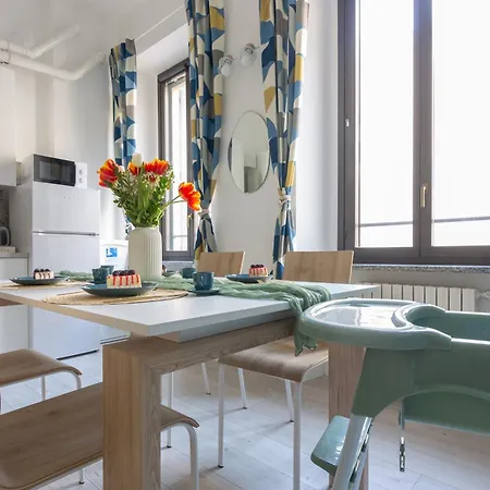 Ourjoy Condo, Free Parking, Ac, Wifi - M Gioia47, Station, Porta Nuova, Apartment *