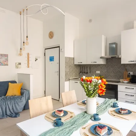 Ourjoy Condo, Free Parking, Ac, Wifi - M Gioia47, Station, Porta Nuova, Milan