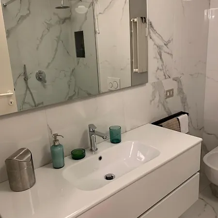 Appartamento On The Floor Watching Citylife And Mico