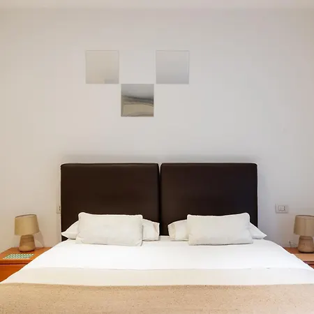 Apartment Lecco Flexyrent A.c. *