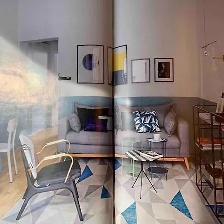 New Elegant Flat 3 Min From Station. شقة *