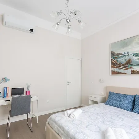 Monumentale Retreat Lejlighed Milano