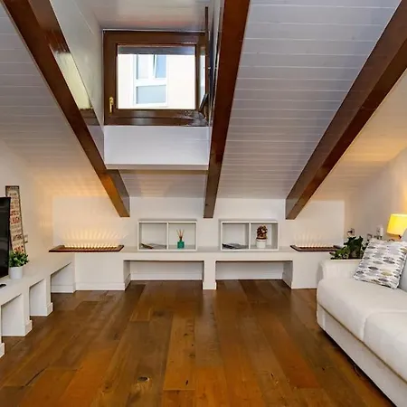 Italstay - Canonica Attic Apartman