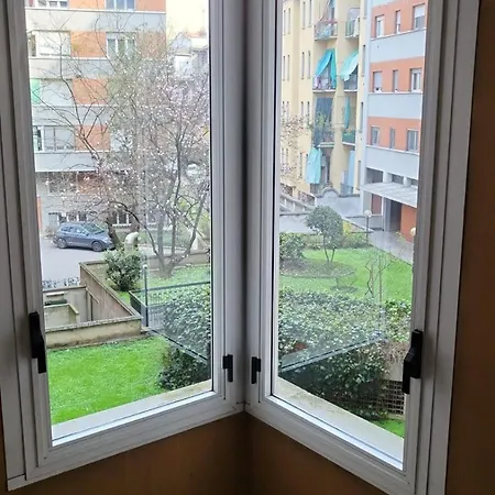 Monza, 177 - Sul Naviglio Martesana Milan