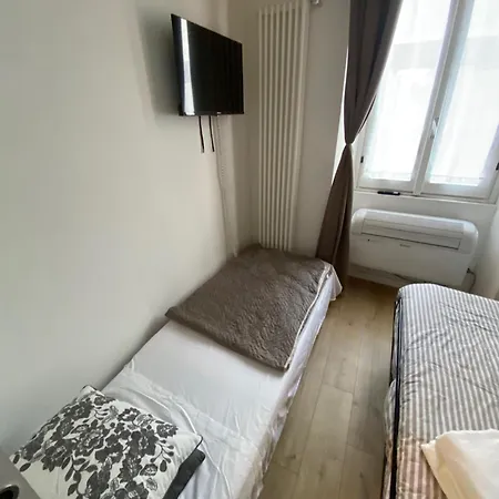 30 San Gottardo House Milan
