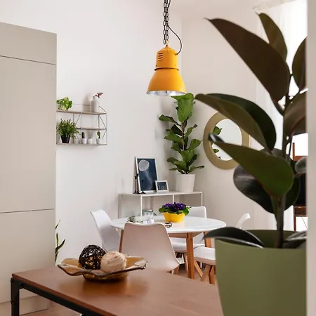 Apartment The House Of Dandelions - Duomo In 15min By Metro M3