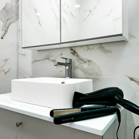 Zara - Station - 10' Duomo - San Siro Daire *