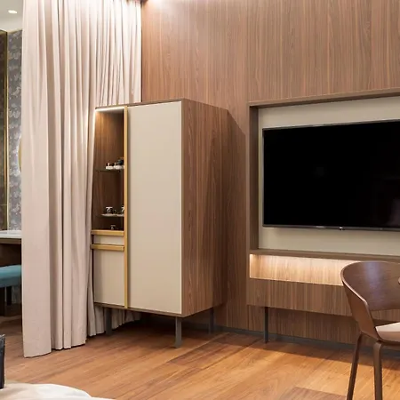 Palazzo Cordusio, A Gran Melia 5* Milan