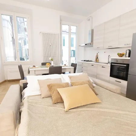 We - Premuda Boutique, *