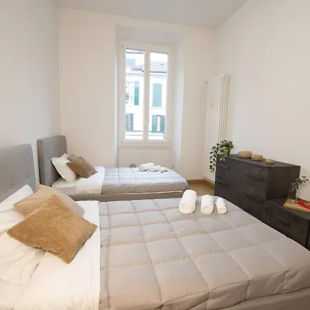 We - Premuda Boutique, *