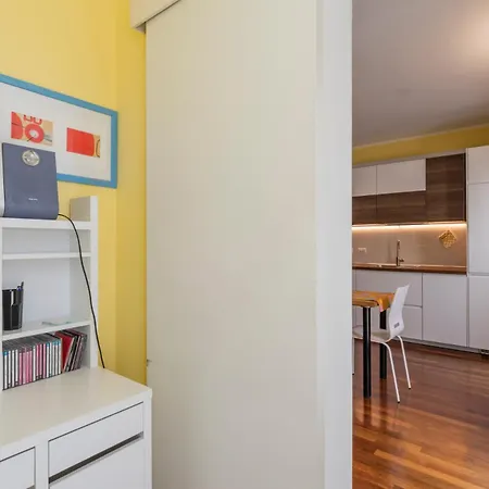 Xenia - Cozy 10 Min From Linate Apartment Milan