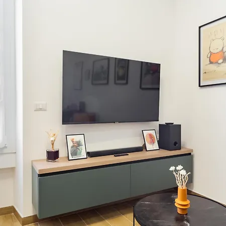 Apartment Michouse 55mq M3 8 Minuti Dal Duomo *