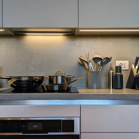 Mantega At Navigli - Pool And Garage * Milano