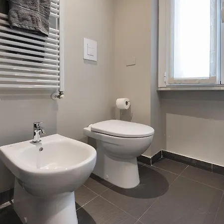 公寓 Giresio 41 - Your Penthouse With Rooftop Garden In Navigli - Wifi *