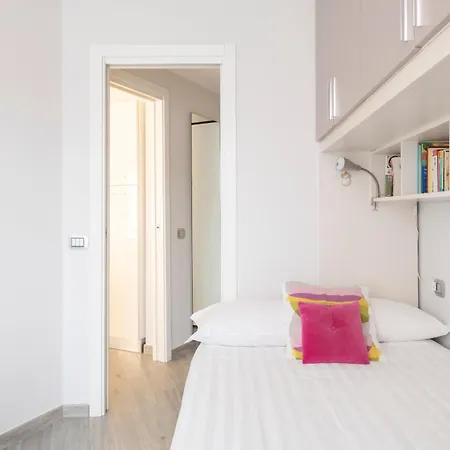 Adorable Centre, 2 Bd, 4 Guests מילאנו