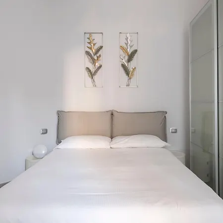 Adorable Centre, 2 Bd, 4 Guests מילאנו