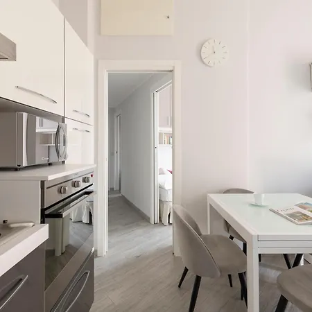 Adorable Centre, 2 Bd, 4 Guests דירה
