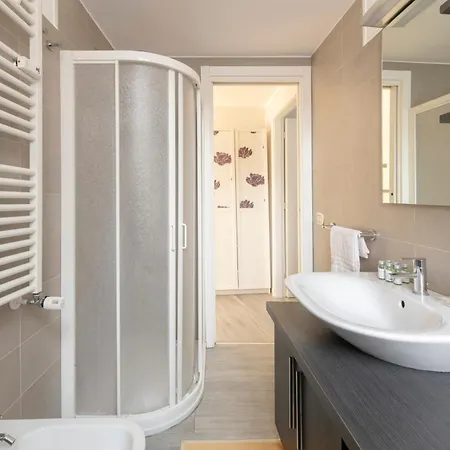 Adorable Centre, 2 Bd, 4 Guests מילאנו