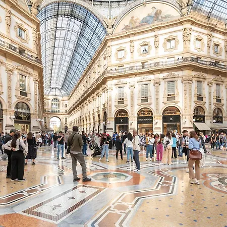 Adorable Centre, 2 Bd, 4 Guests Milan