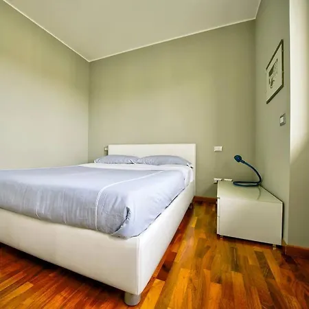 Station - Fashion Design Rooftop *