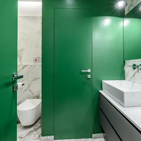 Deluxe In Brera-duomo, Near Metro * ميلان