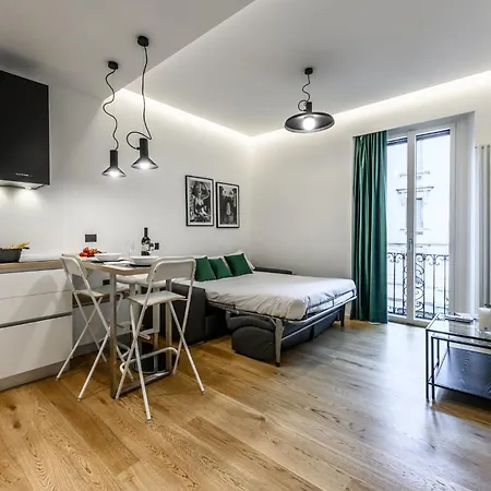 Deluxe In Brera-duomo, Near Metro Milano