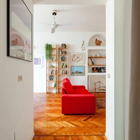Apartment Comodo Nel Centro Storico Di - San Vincenzo Milan