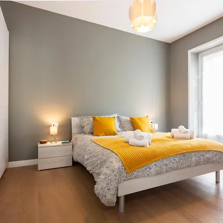 Ospitali - Dimora Tina, Ampio Trilocale In Zona Lambrate Comodo X4 Милан