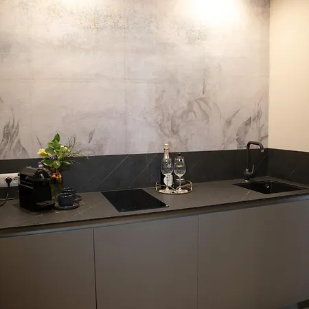 Intomilan I Design In The Heart Of *