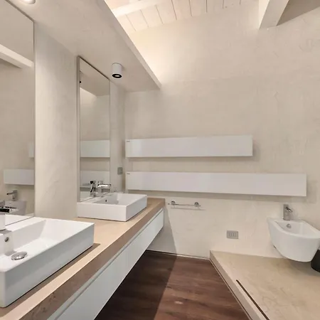 Lussuoso Attico Apartmán *