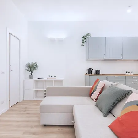 Easylife - - Lecco 5 P2 - In Porta Venezia Milán