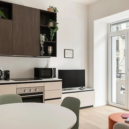 Santa Tecla Living Corti Di Bayres * Milano