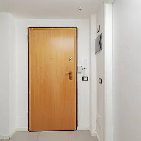 Xenia - Quiet And Cozy Two-room Appartement *
