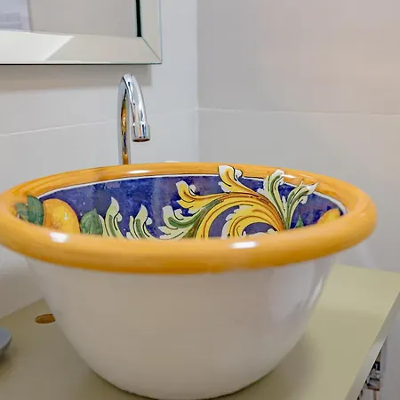 Barbara's House - Navigli - 2 Km From Duomo Milano