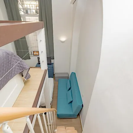 Daire Barbara's House - Navigli - 2 Km From Duomo Milano