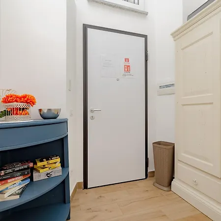 Barbara's House - Navigli - 2 Km From Duomo Daire