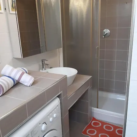 Andrea's Benaco Apartment Milan