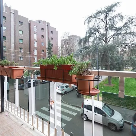 Apartment Large Close To Metro