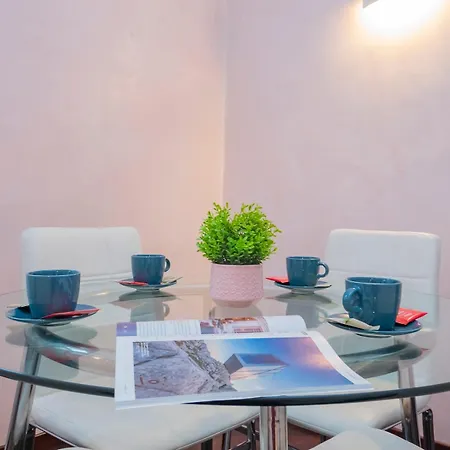 Apartment Xenia - Elegant Two-room In Porta Venezia Milan