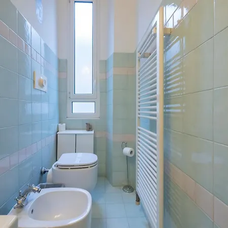 Xenia - Elegant Two-room In Porta Venezia * Milan