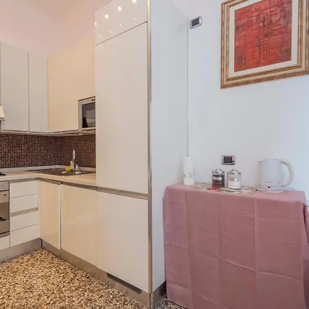 Xenia - Elegant Two-room In Porta Venezia * Milão