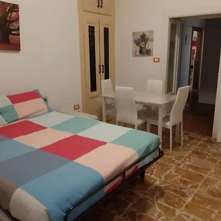 Andrea's Benaco Apartment Milan
