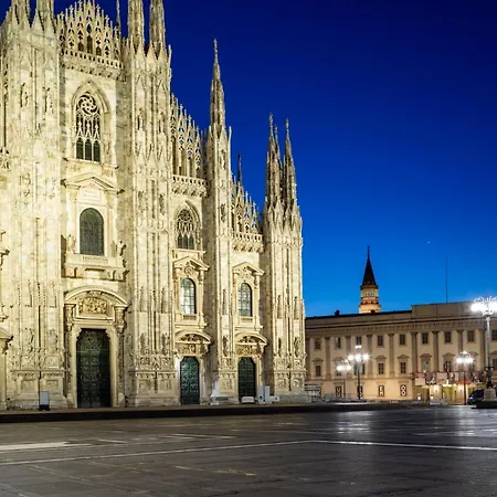 Apartamento San Babila Design R&r *